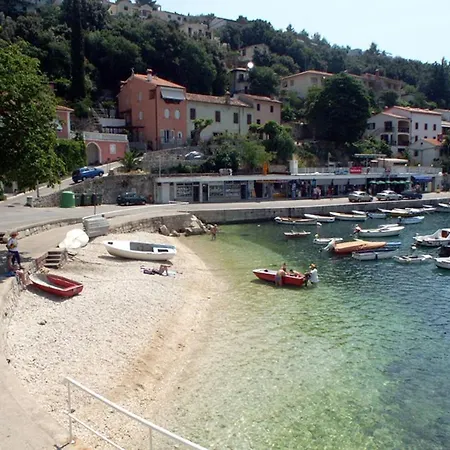 With Parking Space Rabac, Labin - 2340 Daire *